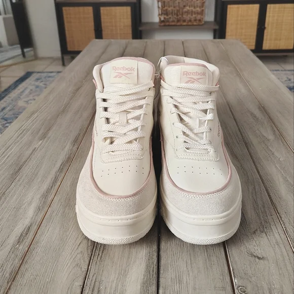 Reebok Cream and Pink Women's Sneakers - Picture 8 of 11